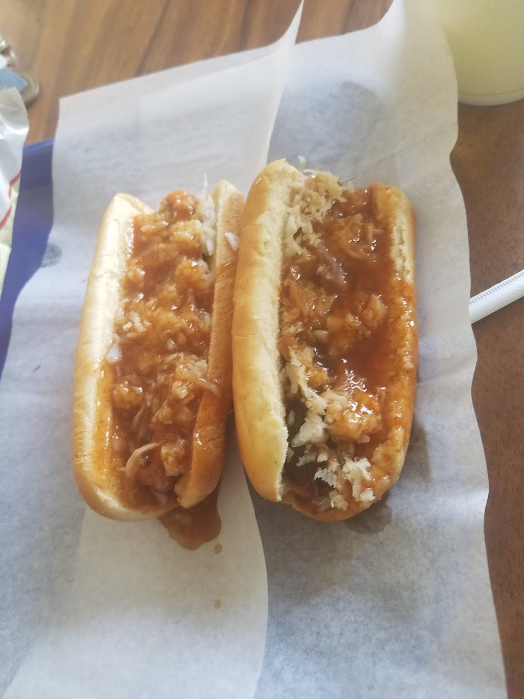 Guss Hot Dogs | restaurant | 224 Brooklane Dr, Hueytown, AL 35023, USA | 2054918565 OR +1 205-491-8565