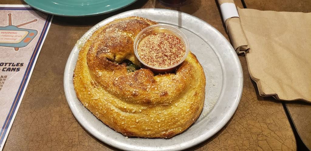 Mellow Mushroom | meal takeaway | 805 W King St, Boone, NC 28607, USA | 8288651515 OR +1 828-865-1515