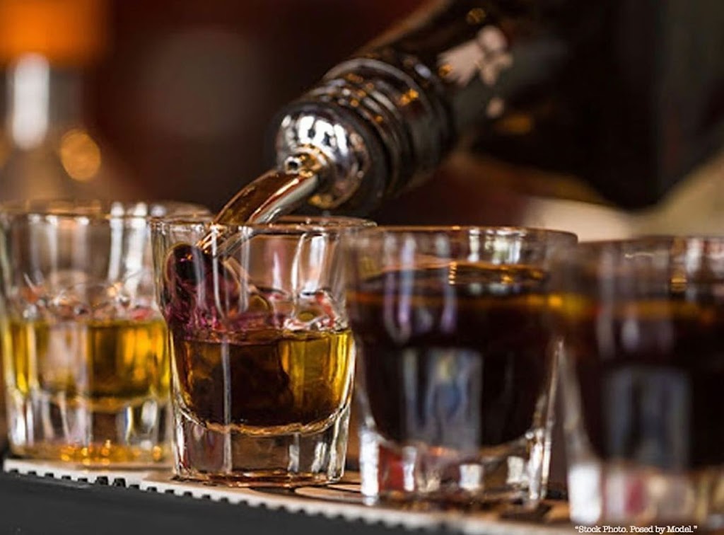 Pole Position Sports Bar | restaurant | 10707 Pacific Ave S, Tacoma, WA 98444, USA | 2538302399 OR +1 253-830-2399