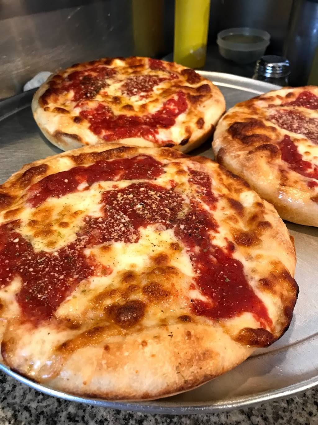 Ginos Pizza | meal delivery | 8635 Broadway, Queens, NY 11373, USA | 7186728515 OR +1 718-672-8515