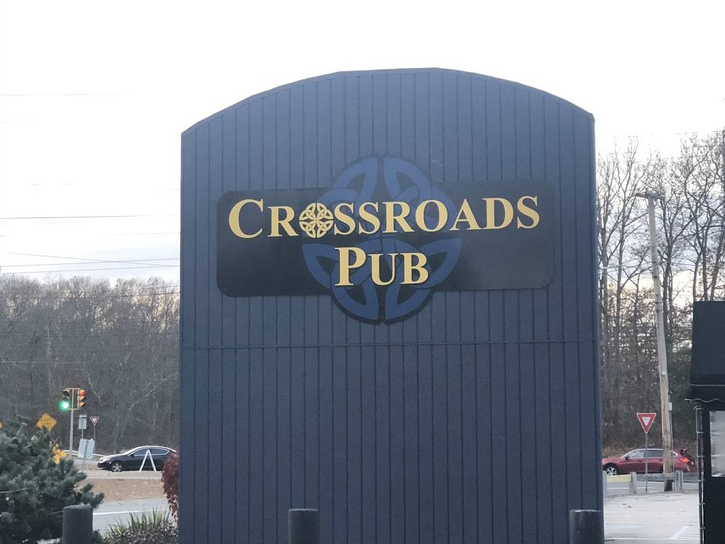 Crossroads Pub | restaurant | 63 Columbian St, Braintree, MA 02184, USA | 7816649600 OR +1 781-664-9600