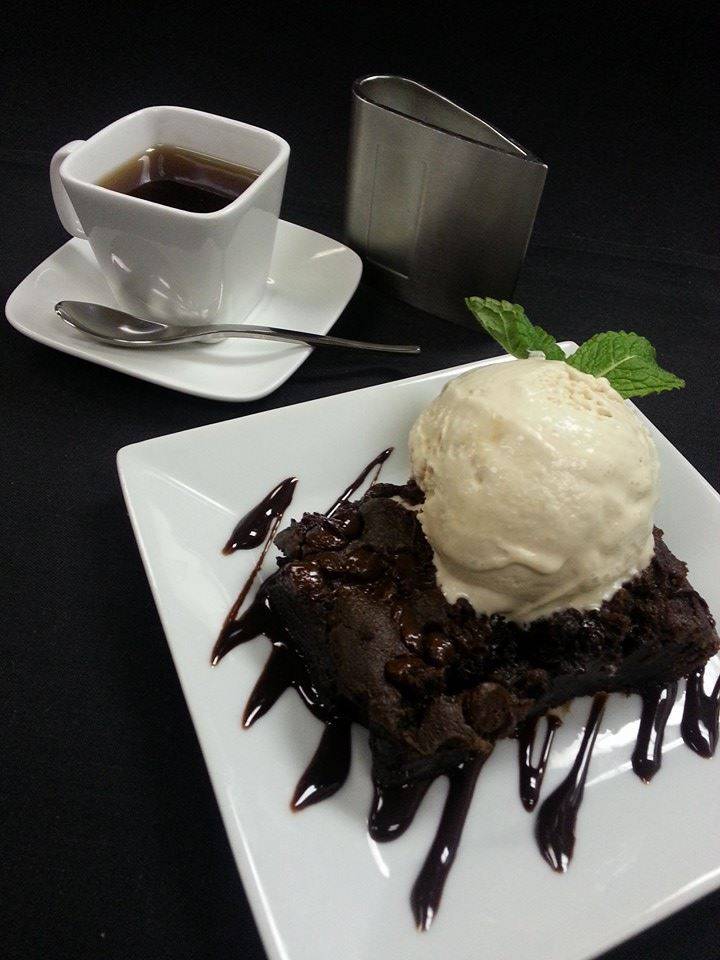 Evangelines | restaurant | 1653 Mcfarland Blvd N, Tuscaloosa, AL 35406, USA | 2057520830 OR +1 205-752-0830