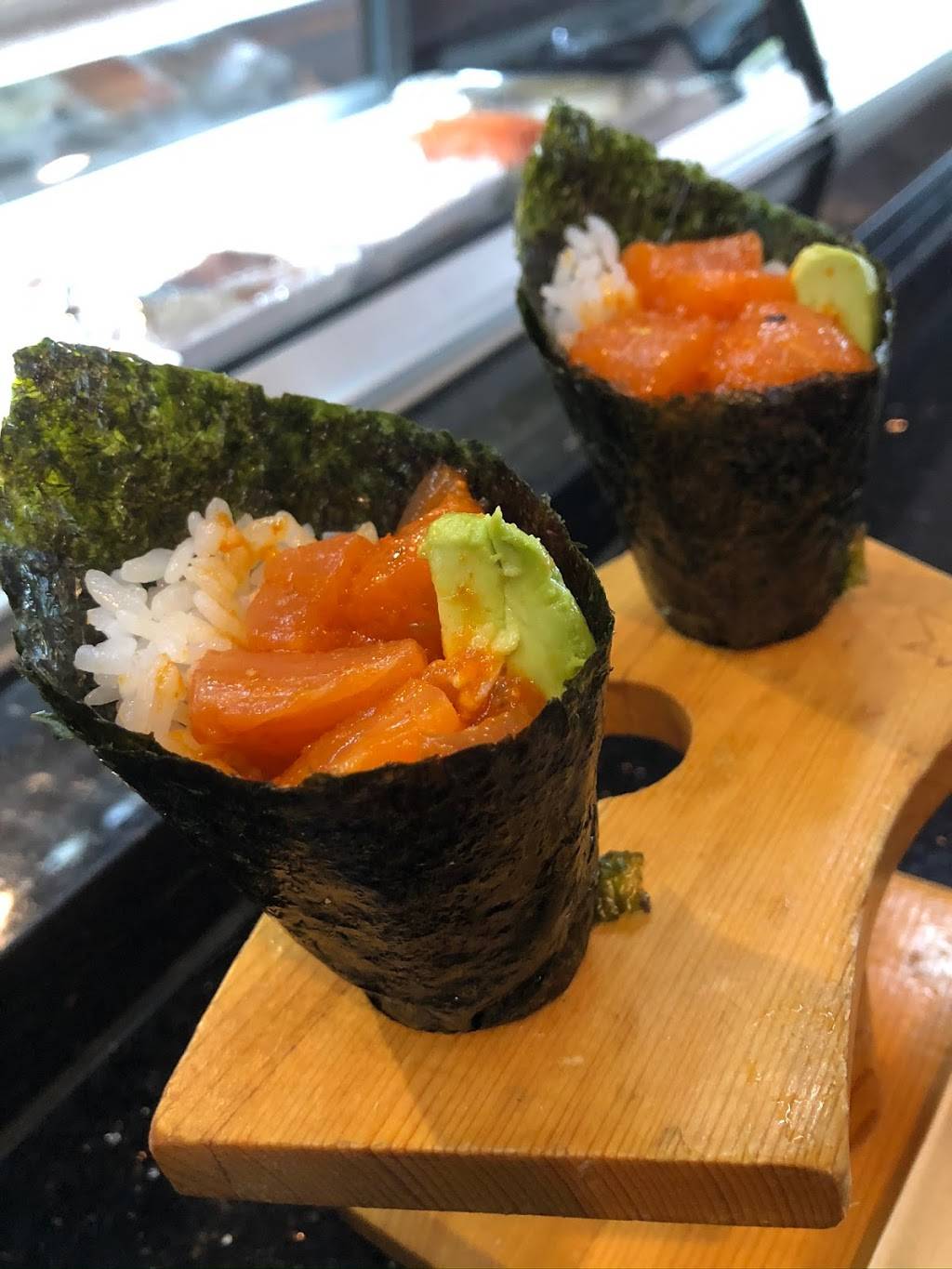 Kabuto Sushi & Grill | restaurant | 5661 Red Bug Lake Rd, Winter Springs, FL 32708, USA | 4074783390 OR +1 407-478-3390