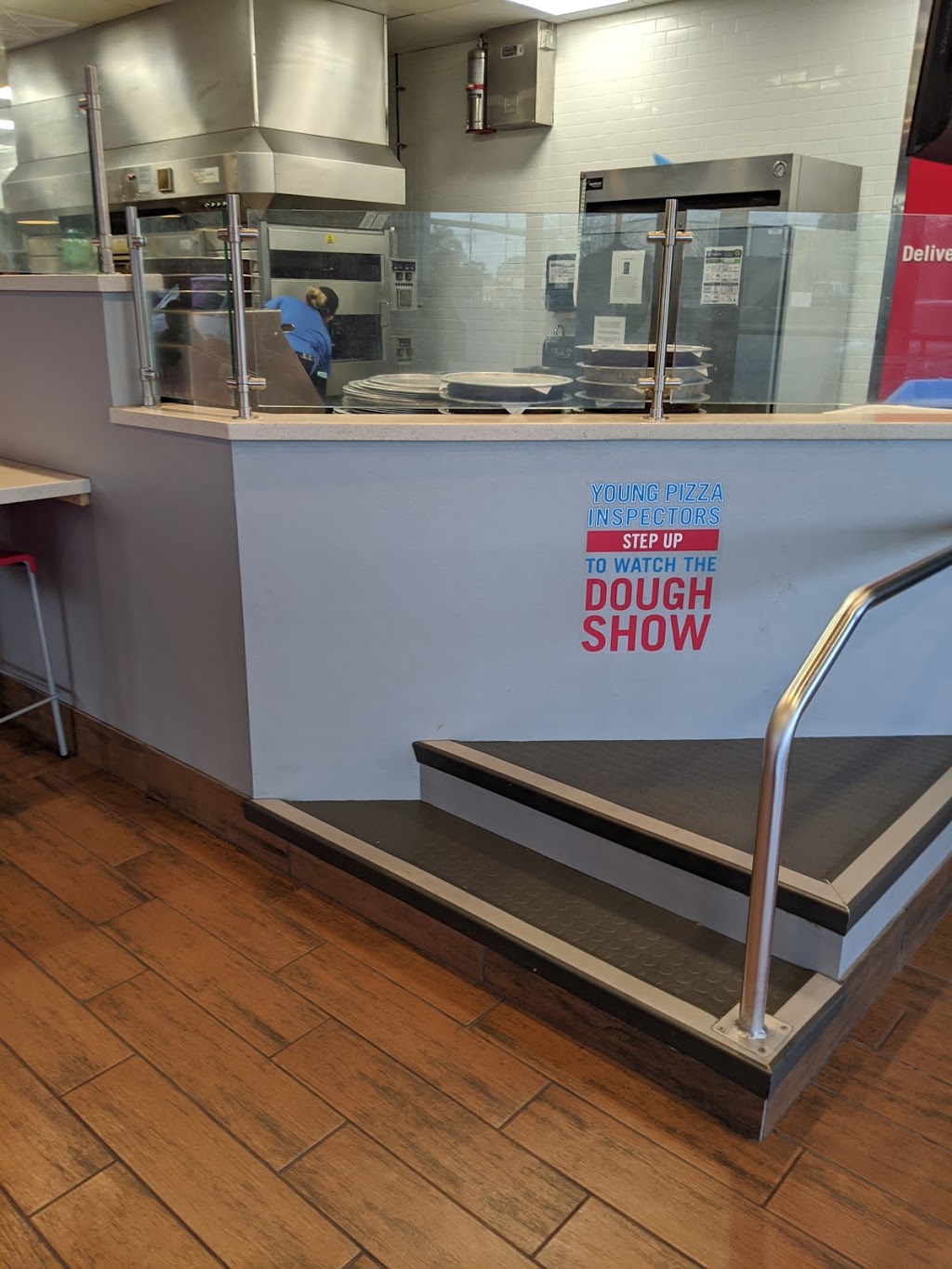 Dominos Pizza | meal delivery | 31 N Navy Blvd, Pensacola, FL 32507, USA | 8504531221 OR +1 850-453-1221