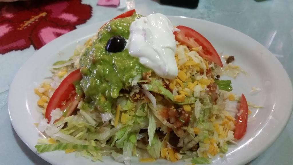 El Bajio | restaurant | 3704 W Shields Ave, Fresno, CA 93722, USA | 5592773644 OR +1 559-277-3644