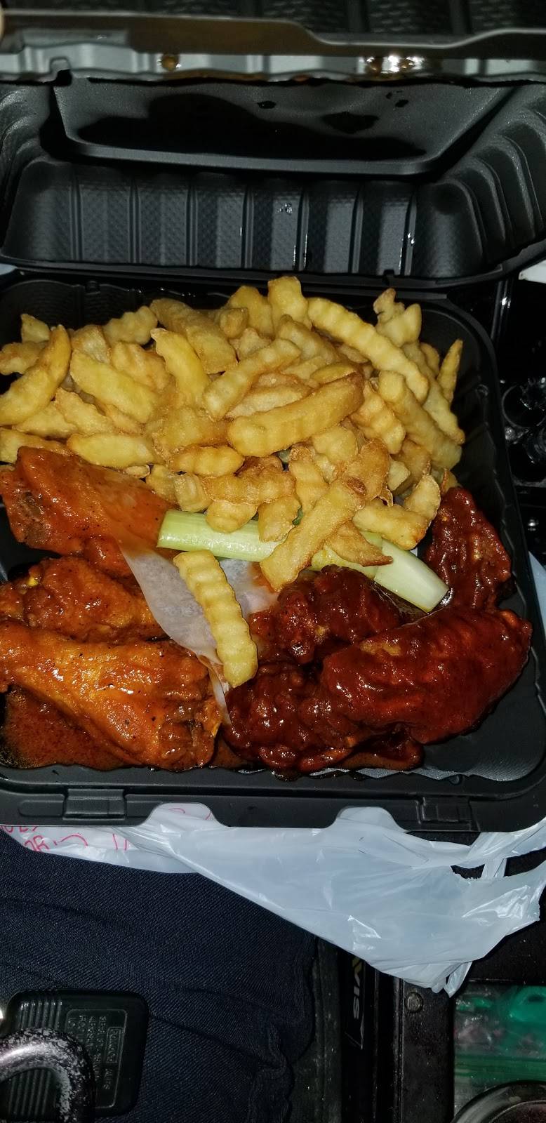 Americas Best Wings | restaurant | 15500 Annapolis Rd, Bowie, MD 20715, USA | 3018059464 OR +1 301-805-9464