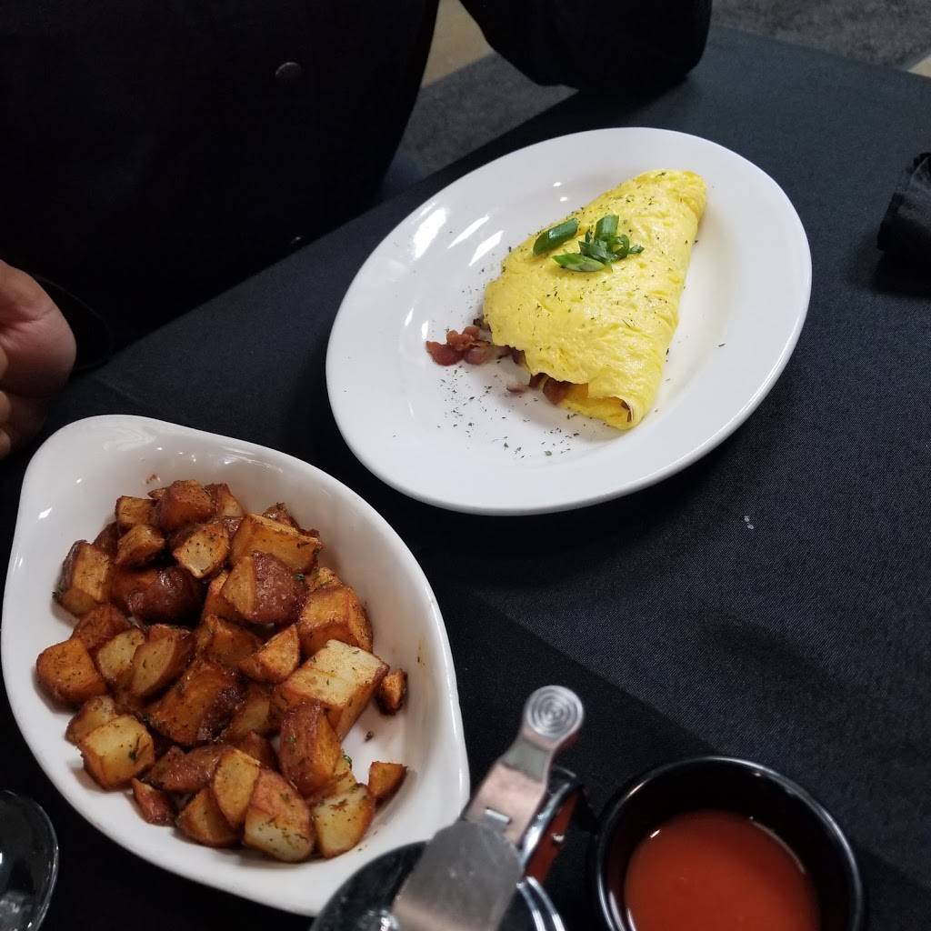 Good Times On The Ave | restaurant | 19416 Livernois, Detroit, MI 48221, USA | 3137396601 OR +1 313-739-6601