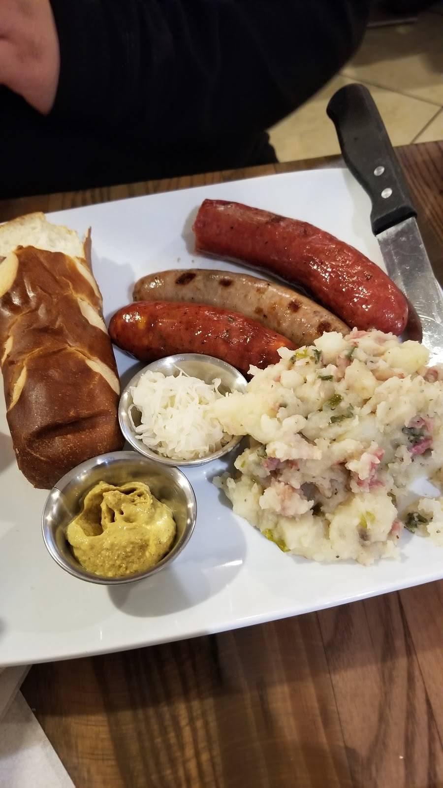 Texas Biergarten | restaurant | 6302 Hwy 6 ste q, Missouri City, TX 77459, USA | 2817780030 OR +1 281-778-0030