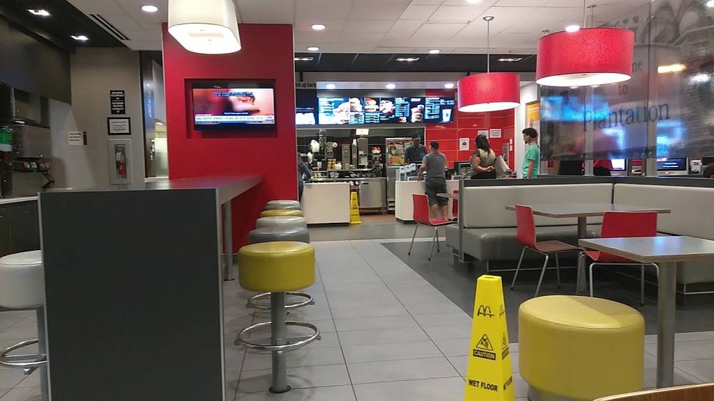 McDonalds | cafe | 1351 S University Dr, Plantation, FL 33324, USA | 9544750289 OR +1 954-475-0289