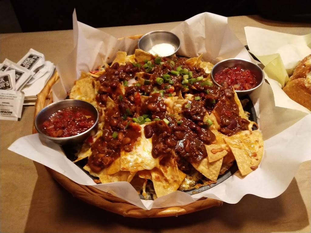 Jack Astors Bar & Grill | restaurant | 580 Progress Ave, Scarborough, ON M1P 2K2, Canada | 4162960965 OR +1 416-296-0965