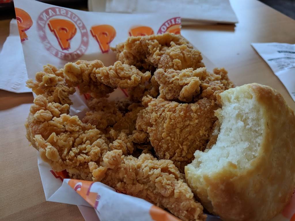 Popeyes Louisiana Kitchen | restaurant | 677 N Dupont Hwy, Dover, DE 19901, USA | 3026745188 OR +1 302-674-5188
