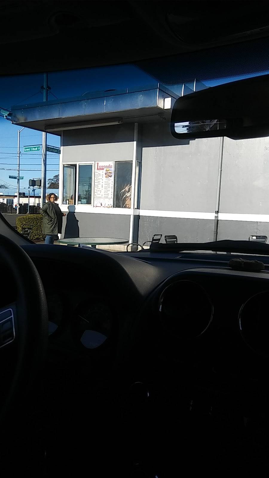 Legendz | restaurant | 1201 S Sprague Ave, Tacoma, WA 98405, USA | 2535722510 OR +1 253-572-2510