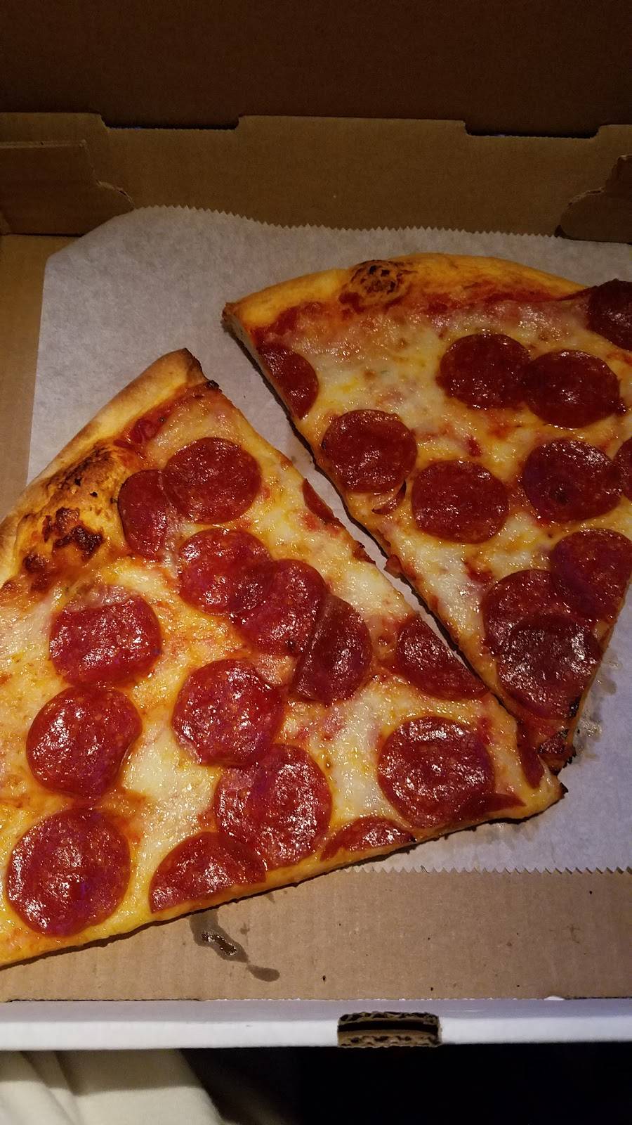 Jacobs Pizza & Italian Cuisine | restaurant | 200 E Broad St, Paulsboro, NJ 08066, USA | 8562245610 OR +1 856-224-5610