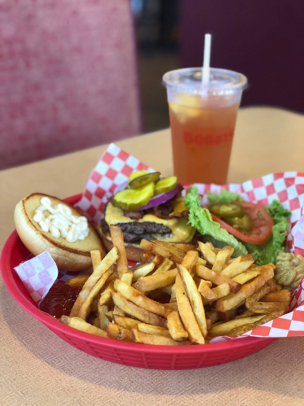 Cheeseburger Bobbys Johns Creek | restaurant | 3630 Peachtree Pkwy, Suwanee, GA 30024, USA | 6783812022 OR +1 678-381-2022