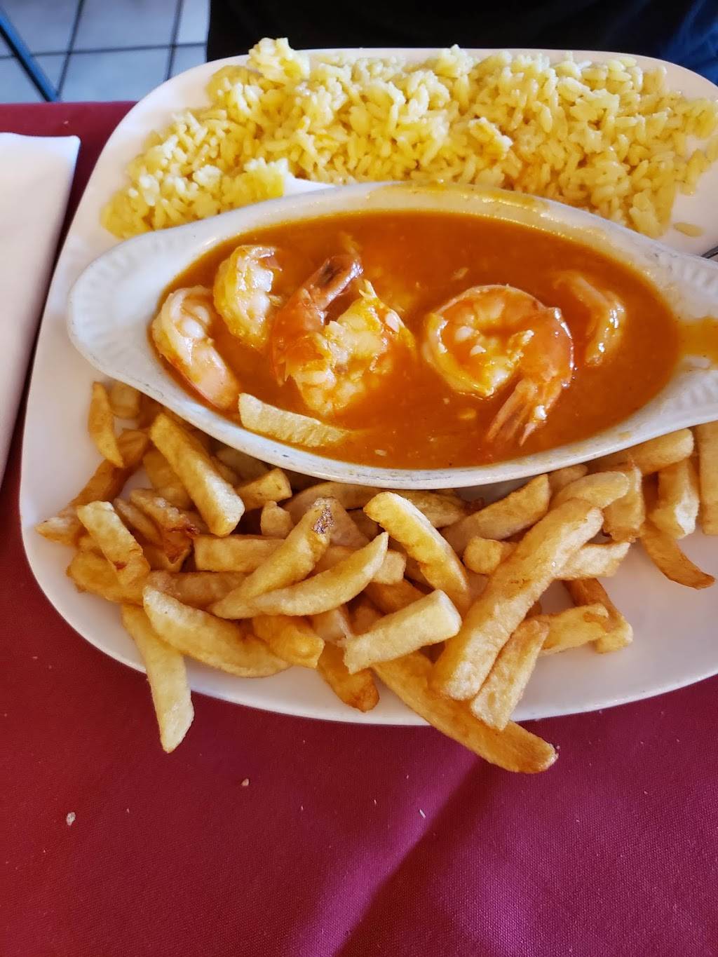 Marisqueira Azores Restaurant | restaurant | 1445 S Main St, Fall River, MA 02724, USA | 5086461511 OR +1 508-646-1511