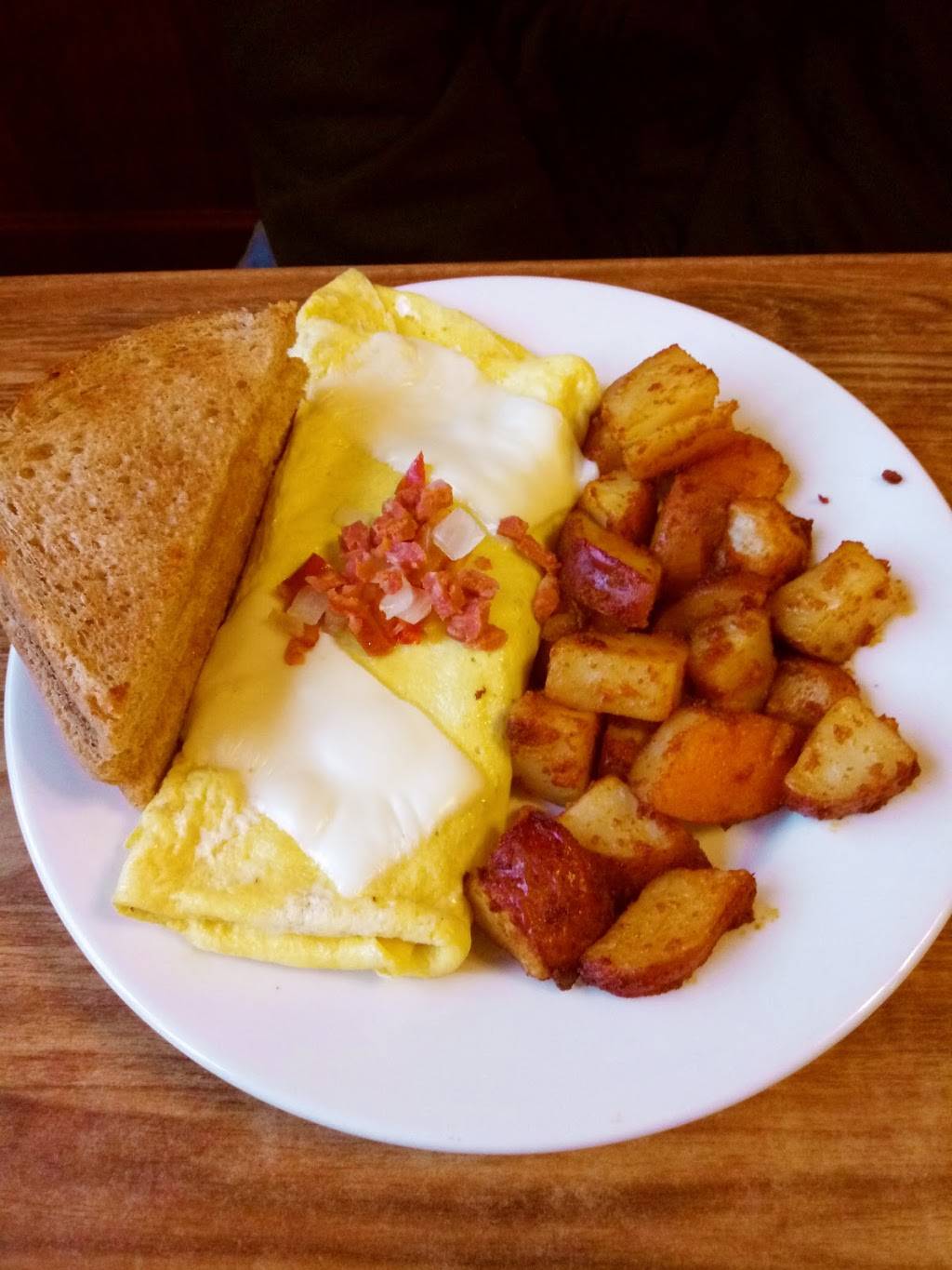 Cobblestone Restaurant | restaurant | 7 S 6th St, New Bedford, MA 02740, USA | 5089995486 OR +1 508-999-5486