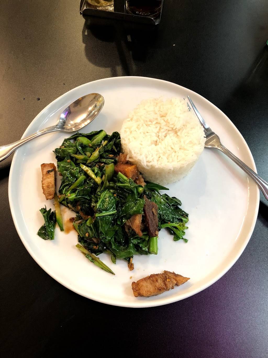 Kao Sarn Thai Street Food | restaurant | 6795 Wilson Blvd #12, Falls Church, VA 22044, USA | 7039927440 OR +1 703-992-7440