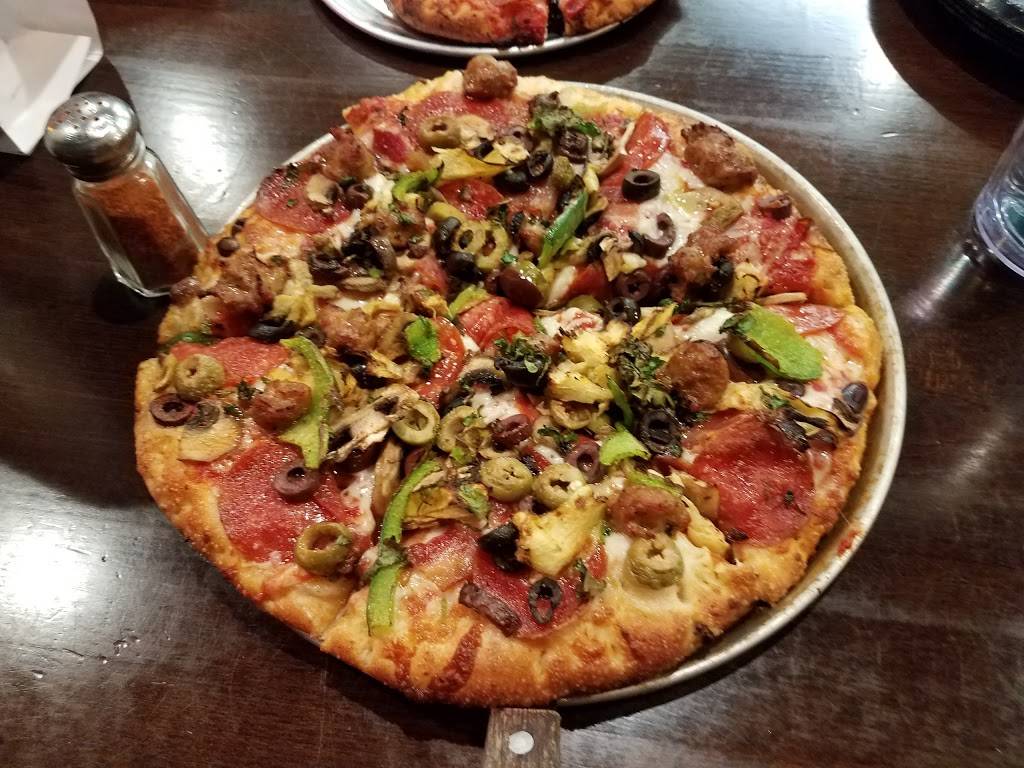 Pie Nation Pizza | restaurant | 36100 Hidden Springs Rd Suite E, Wildomar, CA 92595, USA | 9516783232 OR +1 951-678-3232