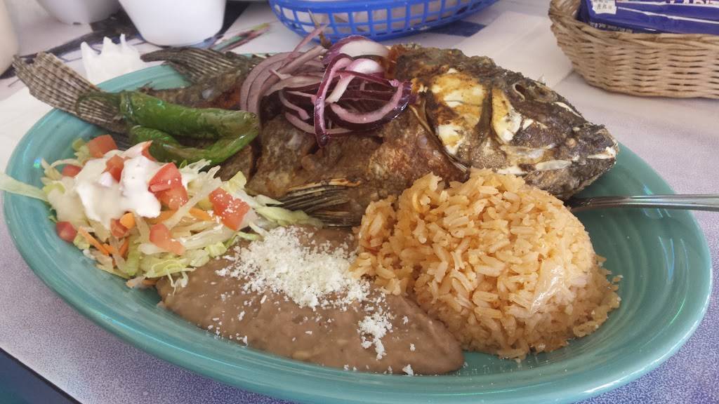 Mariscos El Titanic | restaurant | 3600 Fairmount Ave, San Diego, CA 92105, USA | 6195842894 OR +1 619-584-2894