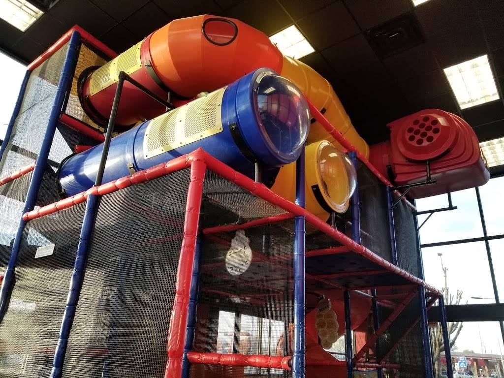 Burger King | restaurant | 106 S 1st St, Garland, TX 75040, USA | 9722766599 OR +1 972-276-6599