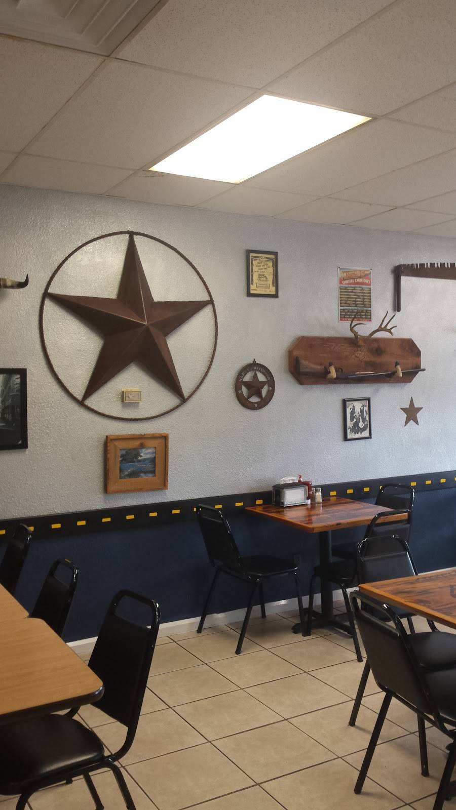 Fatboyz Sandwich Shop | restaurant | 610 TX-16, Bandera, TX 78003, USA | 8307963767 OR +1 830-796-3767