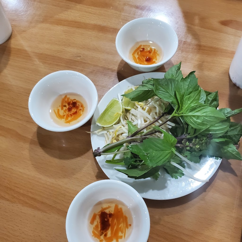 Phở Houston | restaurant | 139 W Nolana Ave, McAllen, TX 78504, USA | 7134271409 OR +1 713-427-1409