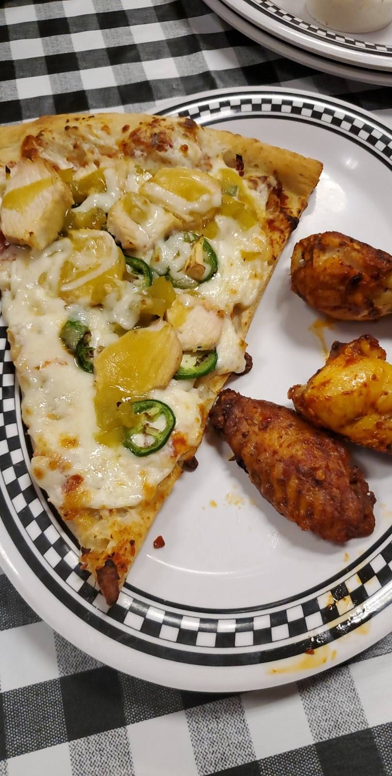 Piezanos | restaurant | 2921 E Fort Lowell Rd, Tucson, AZ 85716, USA | 5203253446 OR +1 520-325-3446