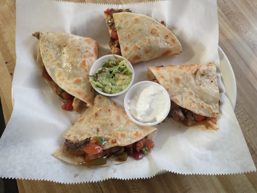 La Terraza Restaurant | restaurant | 610 Vacherie St, Lockport, LA 70374, USA | 9852131838 OR +1 985-213-1838