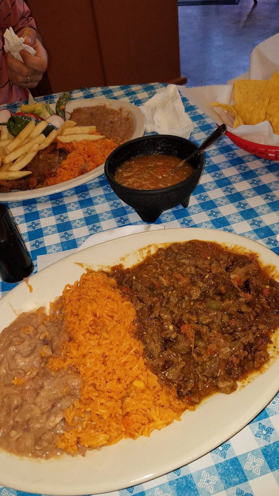 Vickys Restaurant | restaurant | 3201 E Jefferson St, Grand Prairie, TX 75051, USA | 9722370244 OR +1 972-237-0244