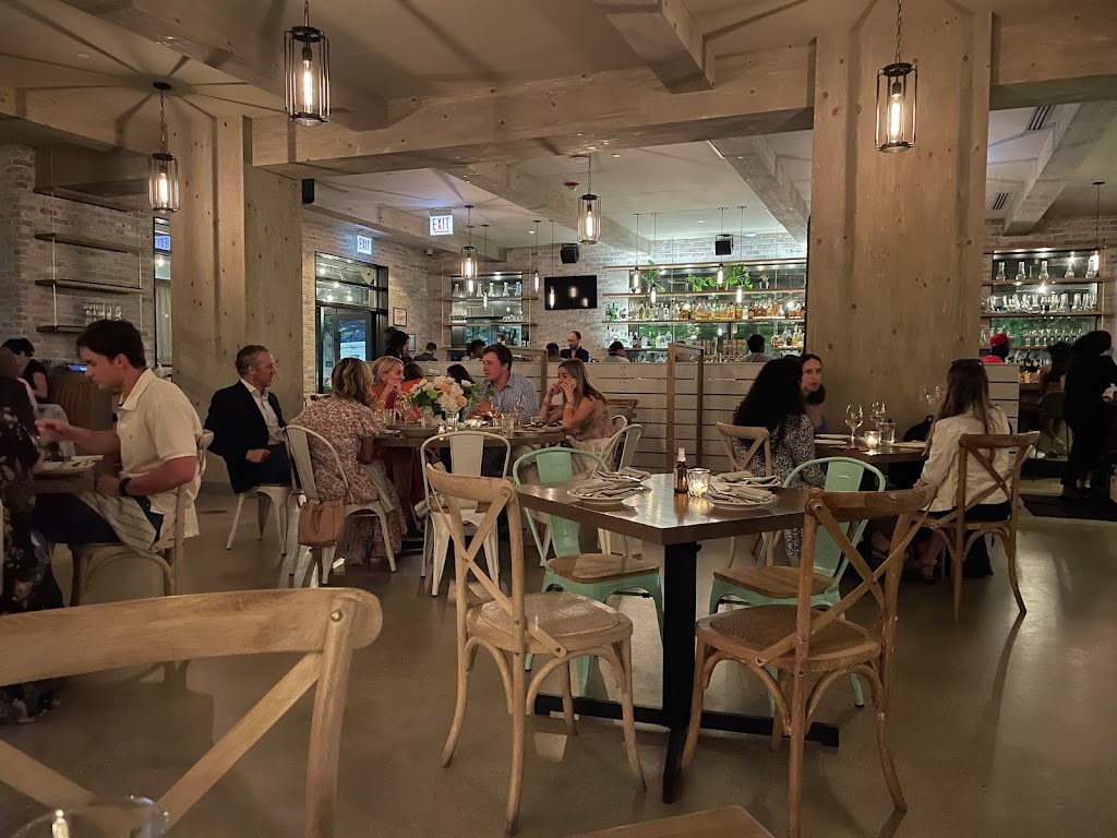 Etta - River North | cafe | 700 N Clark St, Chicago, IL 60654, USA | 3127664444 OR +1 312-766-4444