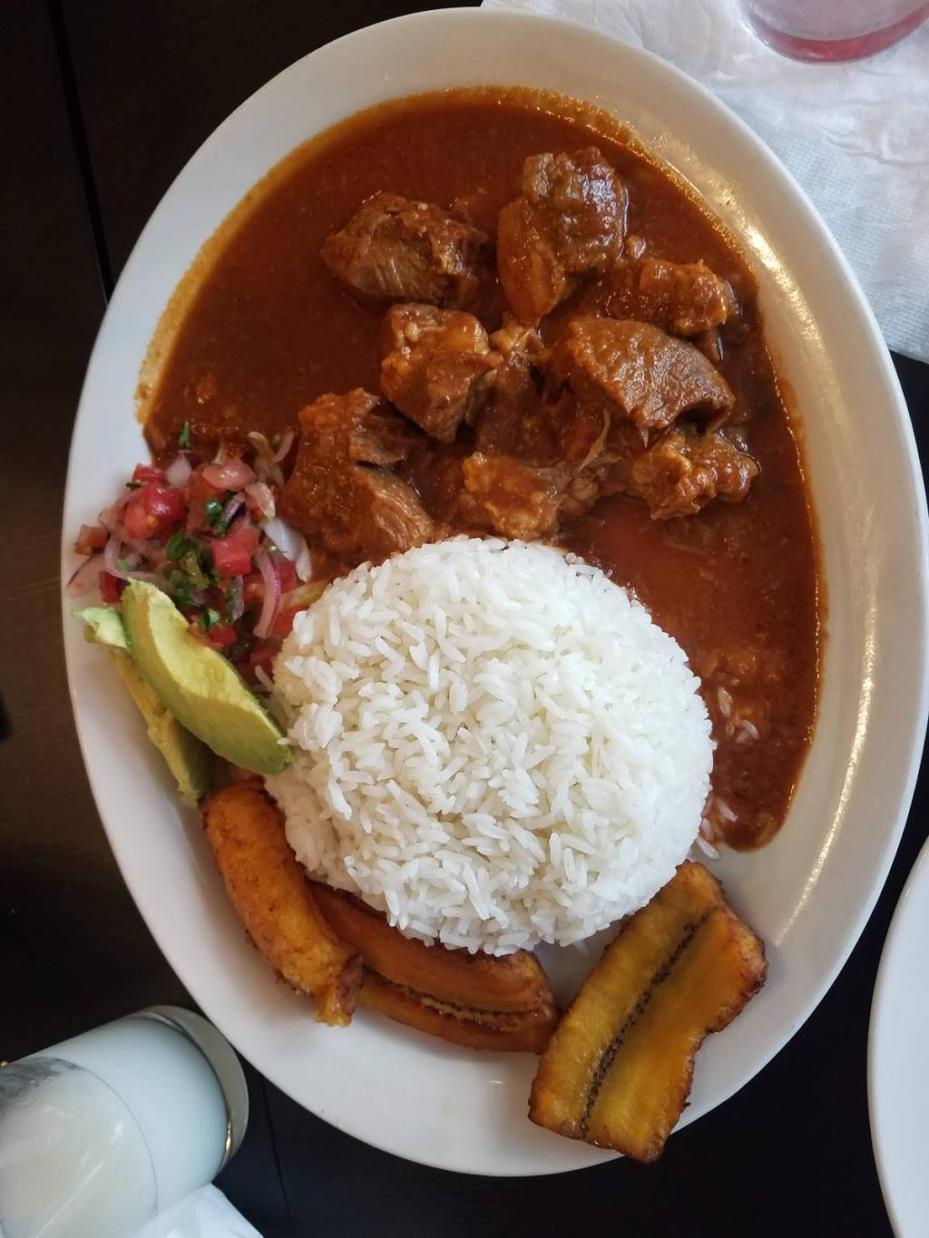 Avenida del Sabor - Ecuadorian Food | restaurant | 5805 W Diversey Ave, Chicago, IL 60639, USA | 7739305370 OR +1 773-930-5370