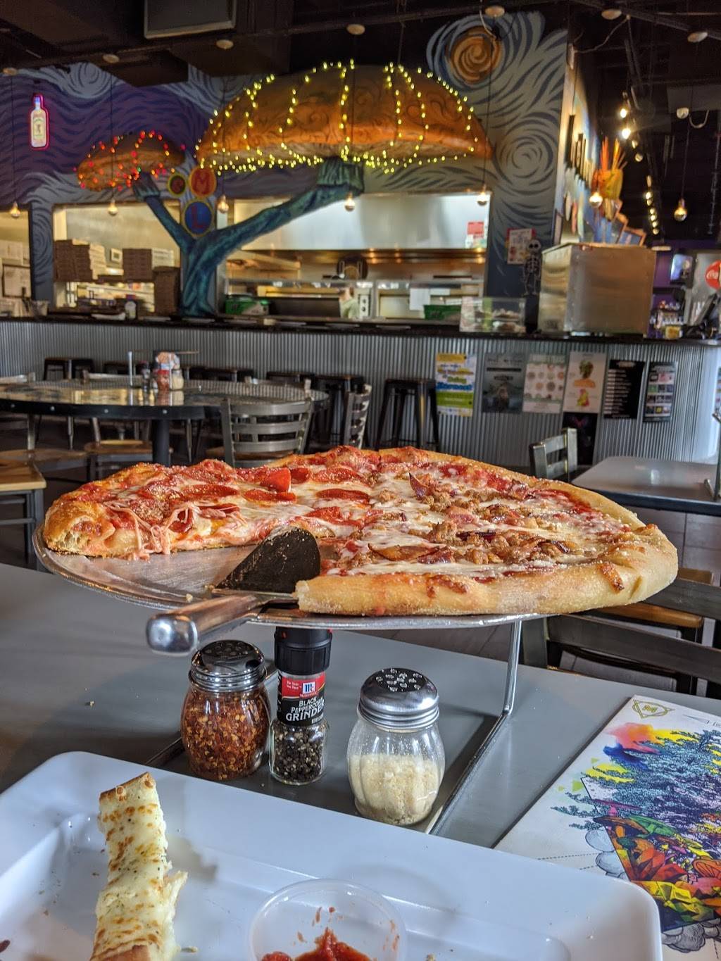 Mellow Mushroom Nashville - Vanderbilt | meal takeaway | 212 21st Ave S, Nashville, TN 37203, USA | 6153420044 OR +1 615-342-0044