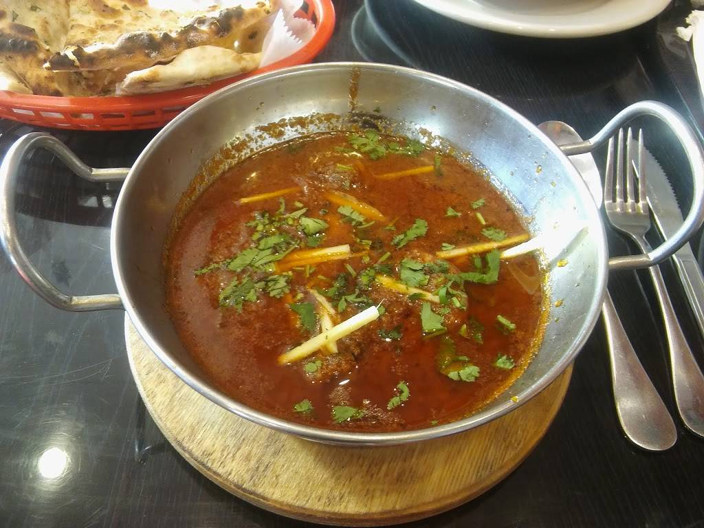 New Chandni Chowk | restaurant | 2570 Bronxwood Ave, Bronx, NY 10469, USA | 7183255859 OR +1 718-325-5859