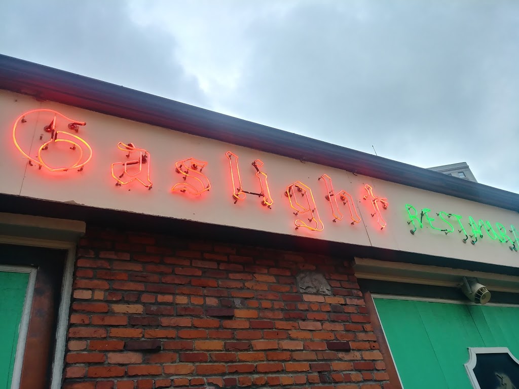 Nicks Gaslight | restaurant | 441 W Grand River Ave, Detroit, MI 48226, USA | 3139639191 OR +1 313-963-9191