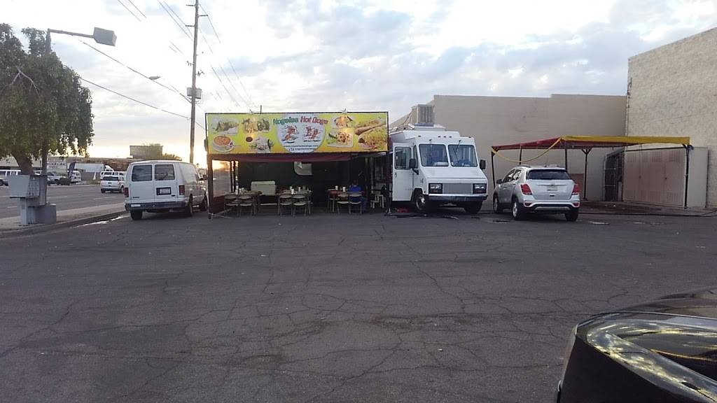 Nogales Hot Dogs #1 | restaurant | 2718 W McDowell Rd, Phoenix, AZ 85009, USA | 6023018843 OR +1 602-301-8843