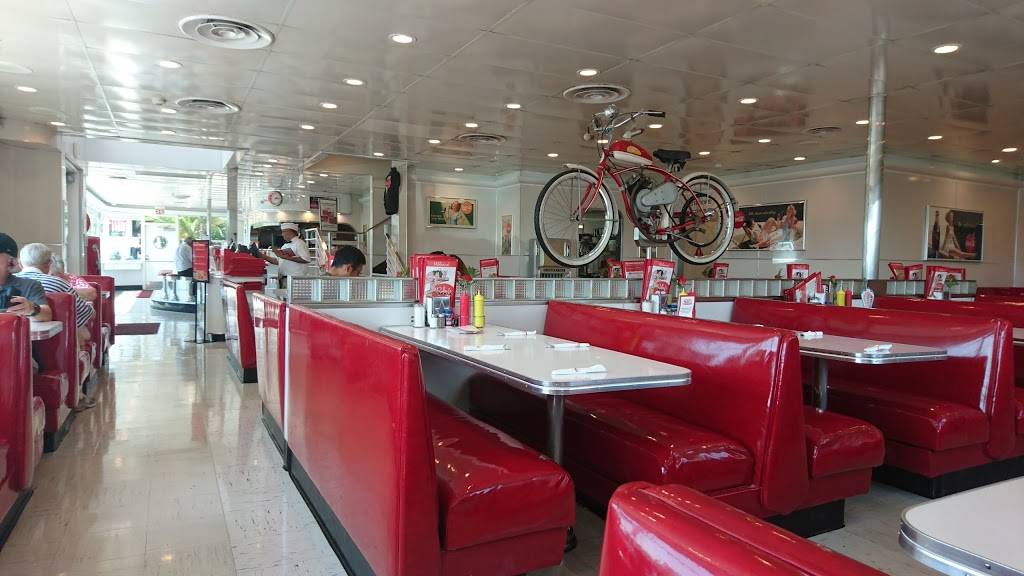 Rubys Diner | restaurant | 30622 S Coast Hwy, Laguna Beach, CA 92651, USA | 9494977829 OR +1 949-497-7829