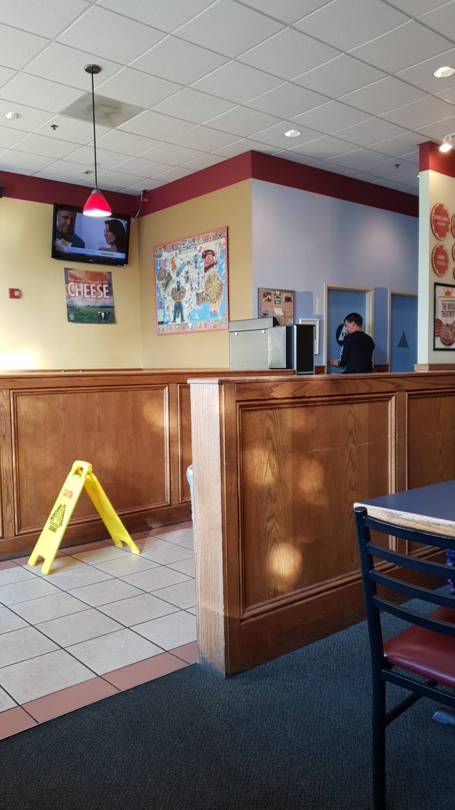 Round Table Pizza | meal delivery | 1901 Junipero Serra Blvd Ste C, Daly City, CA 94014, USA | 6507577300 OR +1 650-757-7300