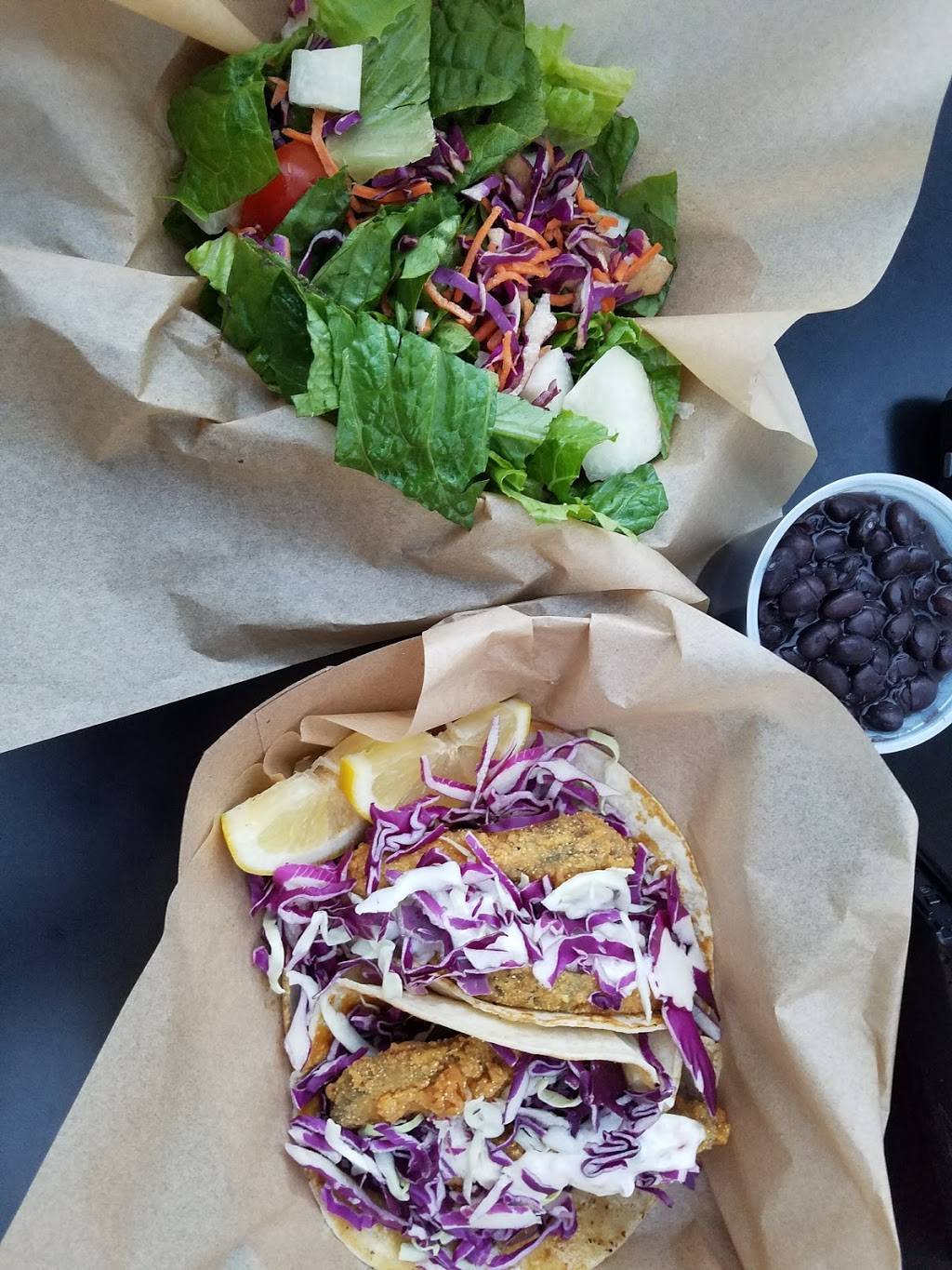 Healthy Junk | restaurant | 201 W Center Street Promenade B, Anaheim, CA 92805, USA | 7147725865 OR +1 714-772-5865