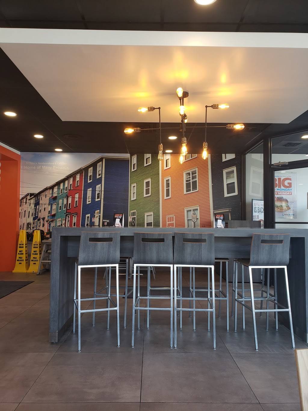 Mary Browns Chicken & Taters | restaurant | Canada Trust Plaza, 170 Silvercreek Pkwy N, Guelph, ON N1H 7P7, Canada | 5198370744 OR +1 519-837-0744