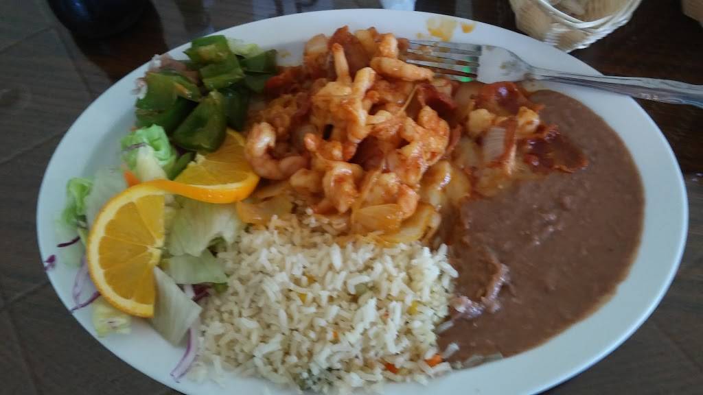 Mariscos El Perihuete | restaurant | 2383 W Lincoln Ave, Anaheim, CA 92801, USA | 7142840223 OR +1 714-284-0223