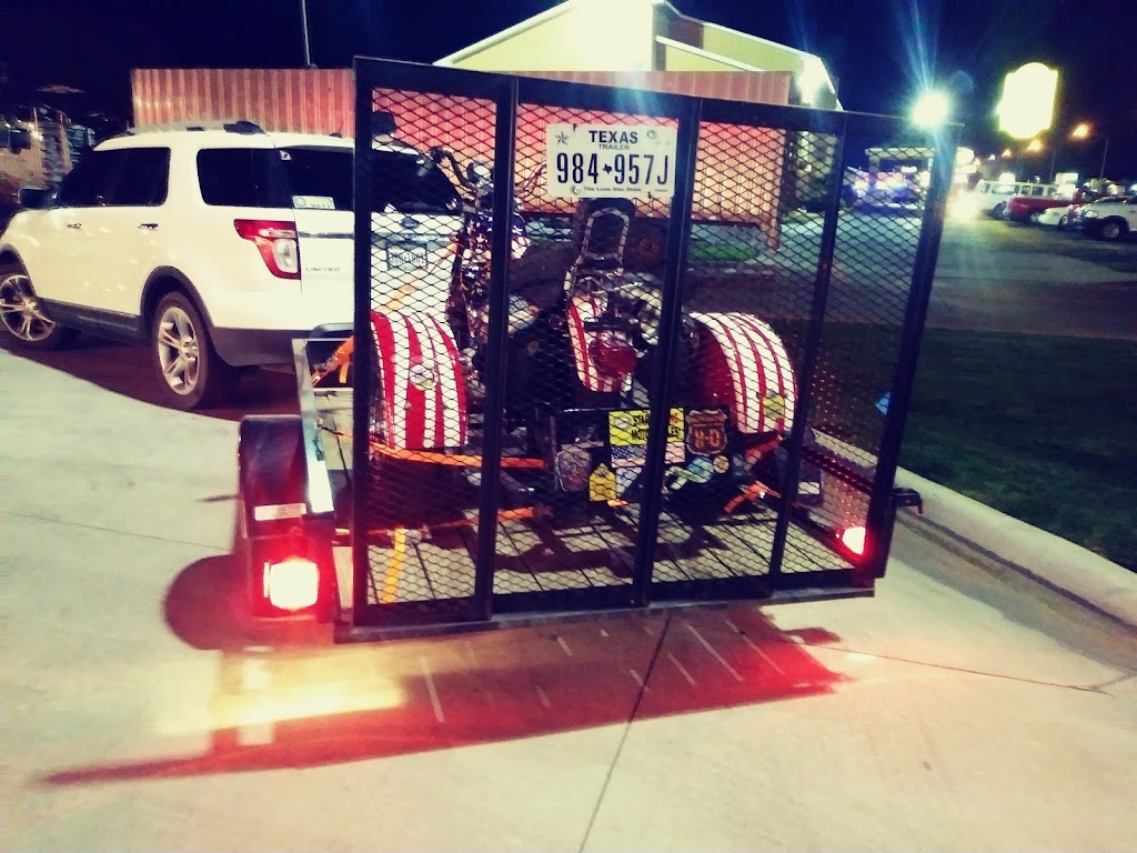 Freddys Frozen Custard & Steakburgers | restaurant | 1800 W Wyatt Earp Blvd, Dodge City, KS 67801, USA | 6203716700 OR +1 620-371-6700