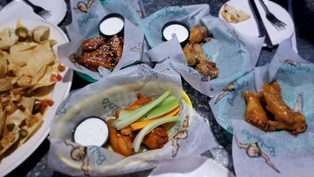 Buffalos | restaurant | 991 Peachtree Industrial Blvd, Suwanee, GA 30024, USA | 7709457100 OR +1 770-945-7100