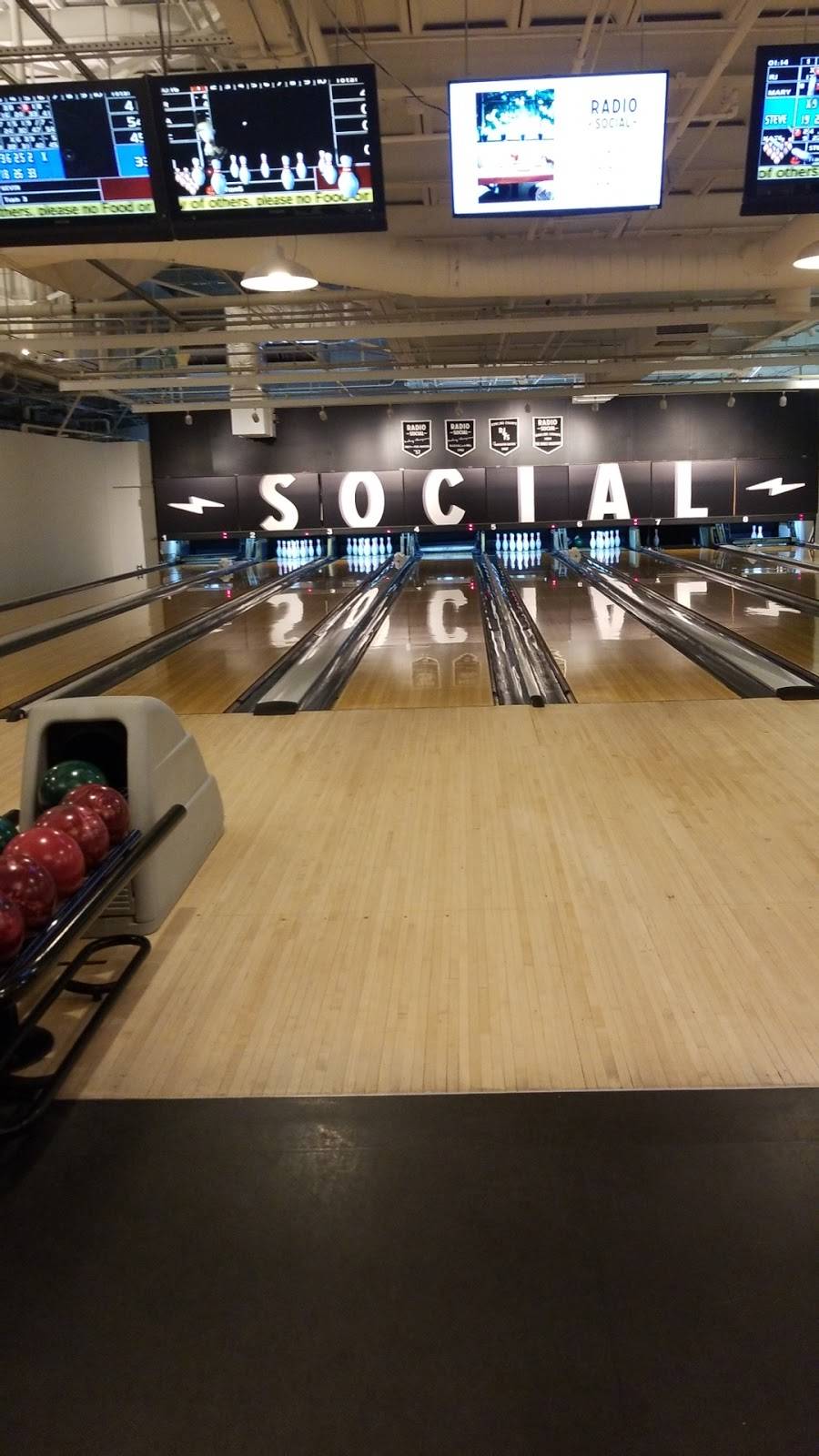 Radio Social | restaurant | 20 Carlson Rd, Rochester, NY 14610, USA | 5852441484 OR +1 585-244-1484