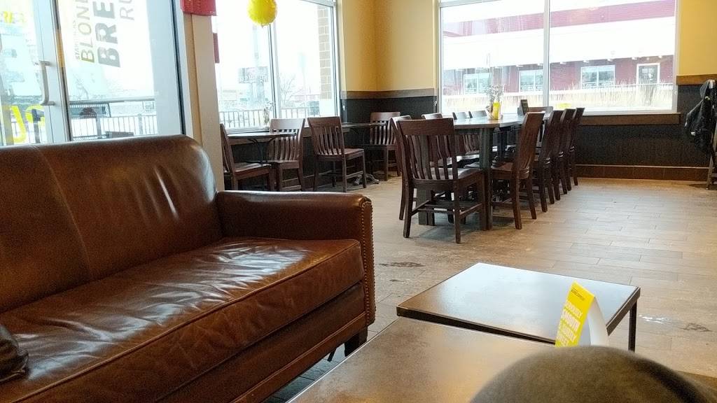 Starbucks | cafe | 4216 24th Ave Ste 200, Fort Gratiot Twp, MI 48059, USA | 8103855020 OR +1 810-385-5020