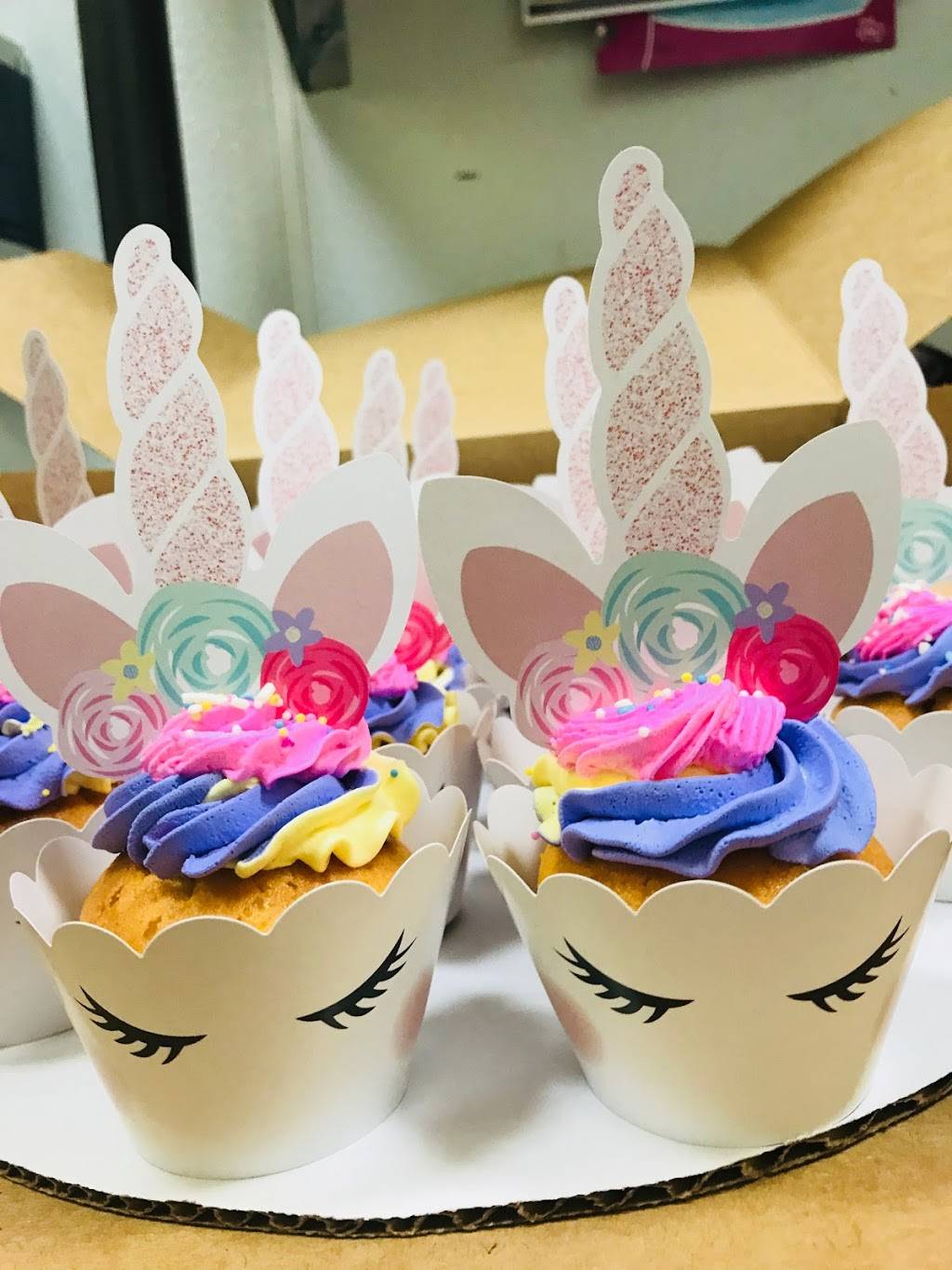 Vanilla Cafe Pastry Garden | restaurant | 8701 Roosevelt Ave, Flushing, NY 11372, USA | 7185070807 OR +1 718-507-0807