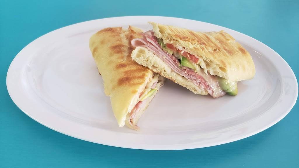 Tutti Frutti y Mas | bakery | 7714 University Blvd, Winter Park, FL 32792, USA | 3218727384 OR +1 321-872-7384