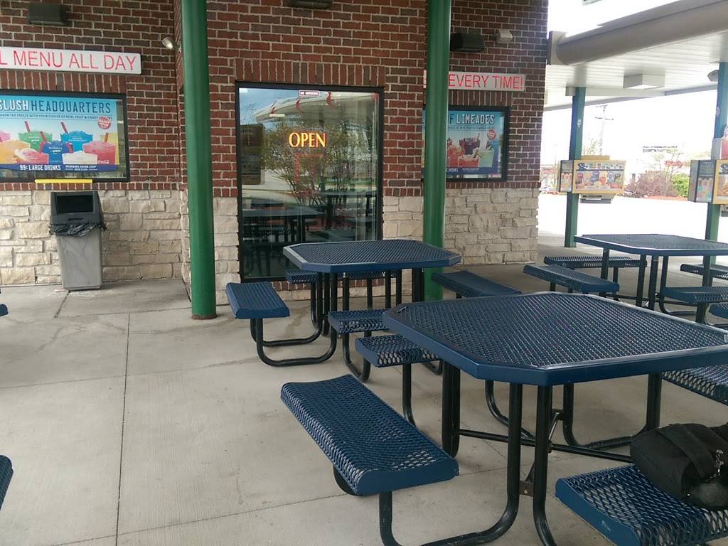 Sonic Drive-In | restaurant | 4763 S 27th St, Greenfield, WI 53221, USA | 4142829810 OR +1 414-282-9810