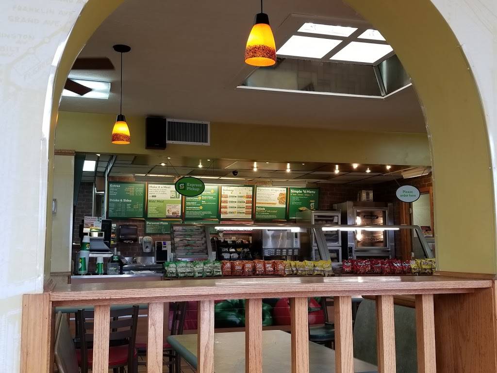 Subway | restaurant | 2427 E Andrew Johnson Hwy, Morristown, TN 37814, USA | 4235850312 OR +1 423-585-0312