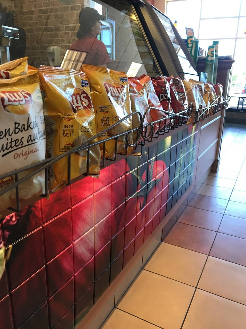 Subway | restaurant | 1402 Chemin de Saint-Jean, La Prairie, QC J5R 2L7, Canada | 4506597185 OR +1 450-659-7185