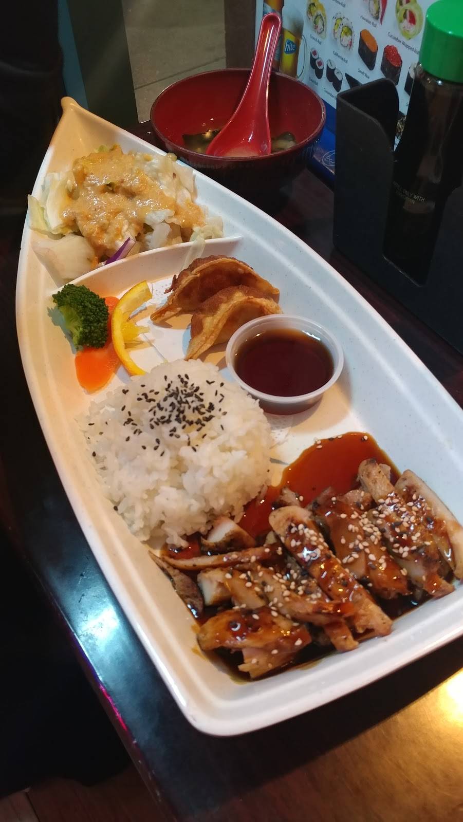 Sushi Tomo | restaurant | 4275 University Pkwy, San Bernardino, CA 92407, USA | 9098878600 OR +1 909-887-8600